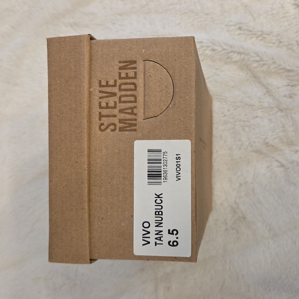 Brand New Steve Madden Vivo Tan Pointed Mules with Gold Chain In Size 6.5 - Picture 10 of 10